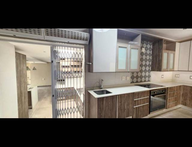 6 BEDROOM HOUSE FOR SALE IN ERASMIA